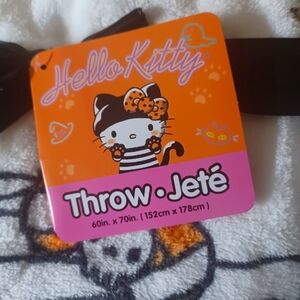 Hello kitty x Halloween throw 60 x 70 in BNWT VHTF RARE